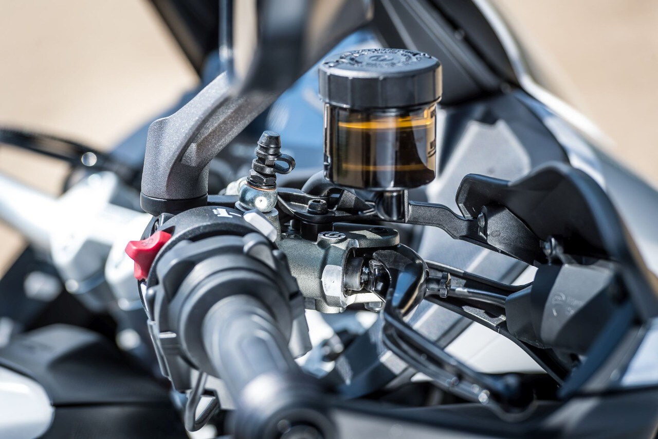 Ducati Multistrada 950 S - Kawasaki Versys SE Gran Tourer: fun touring